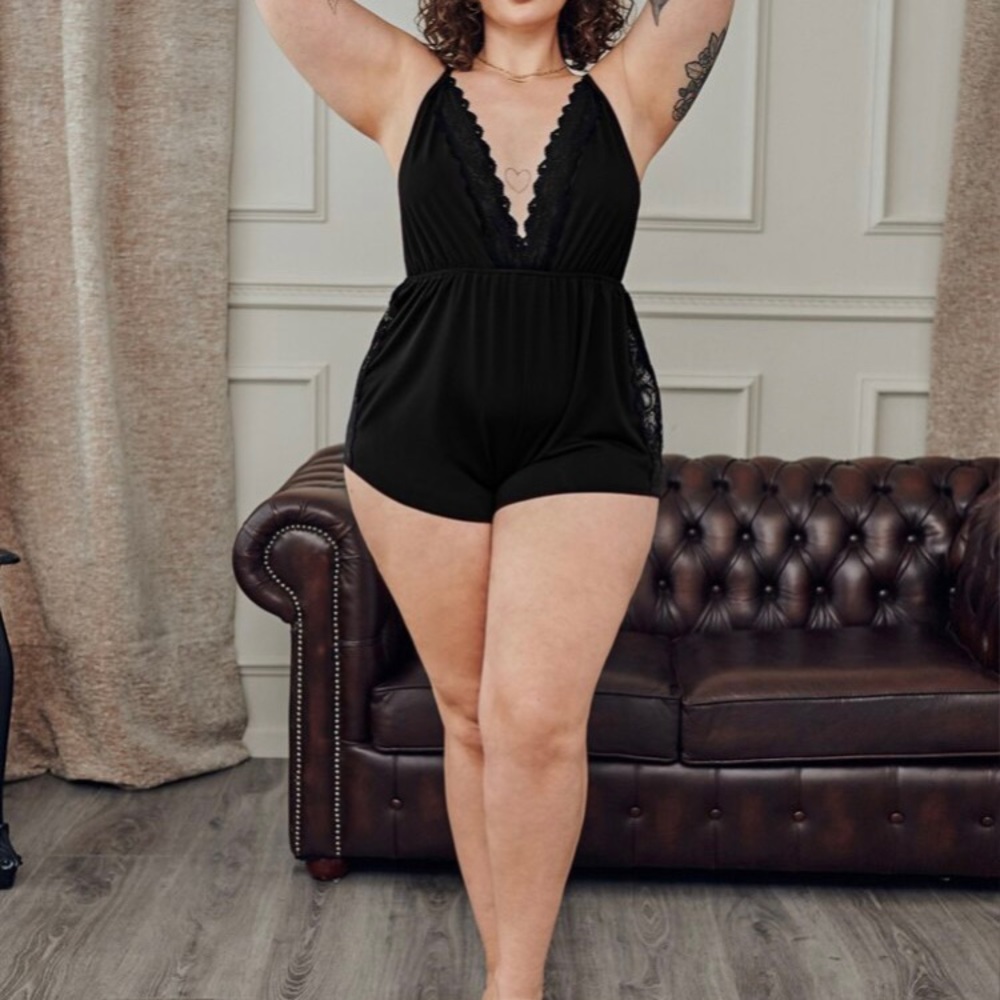SHEIN Curve Lace Sleep Romper